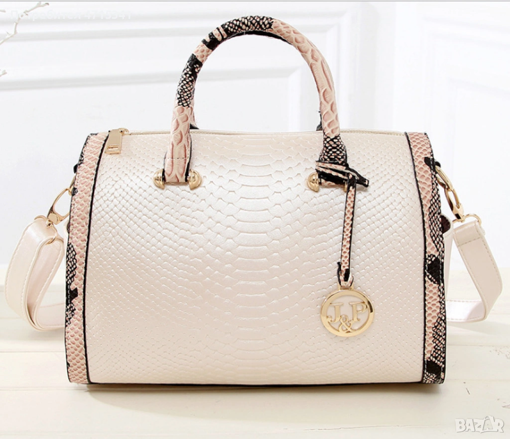 Дамска чанта имитация змийска кожа,бяла, снимка 1