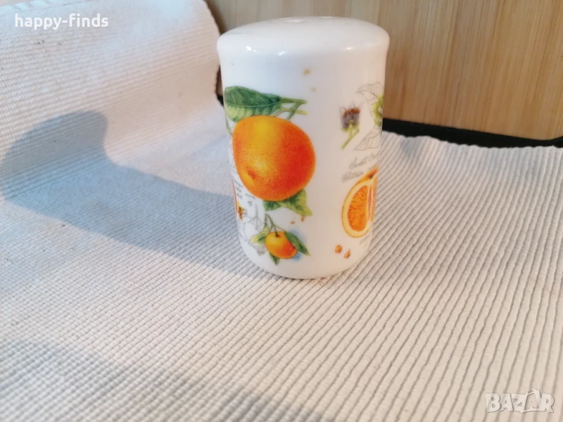 Порцеланова солница, снимка 1