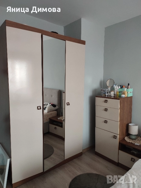 Висок скрин , снимка 1