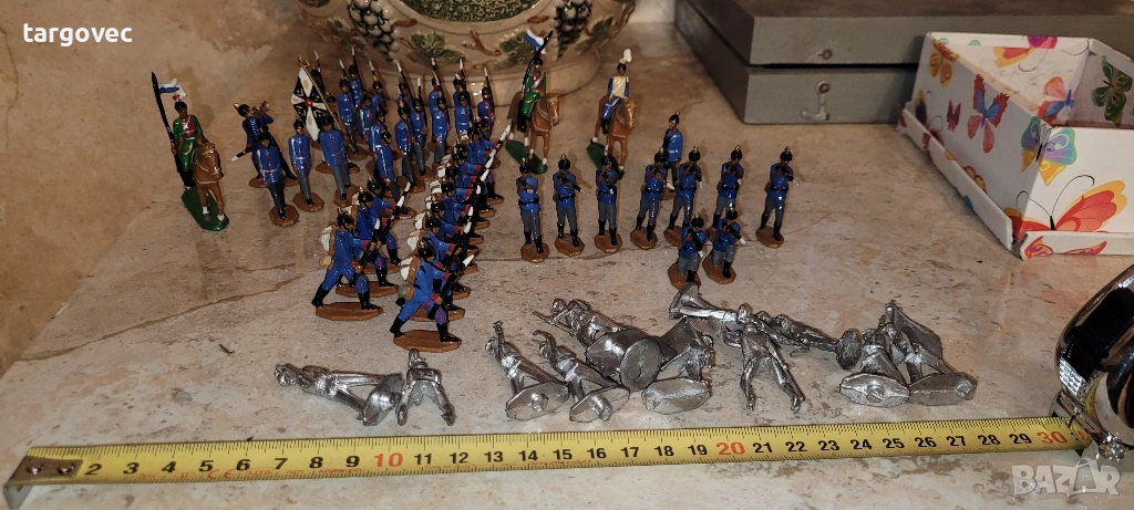голяма сбирка от оловни войници ръчно оцветявани, снимка 1