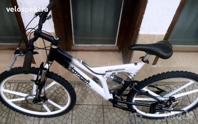 ТОРЕК ! 26 цола ! "мека" рамка ! Диск ! 27 скорости Деоре ! Германия!, снимка 4 - Велосипеди - 54205154