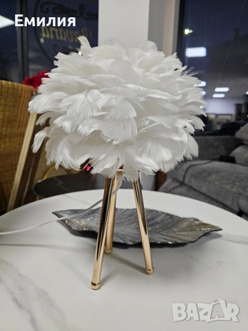 декоративна лампа