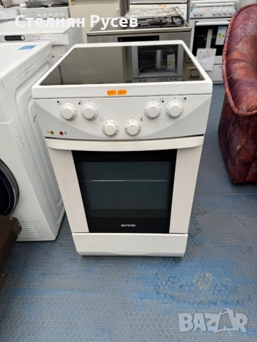 141122  печка / фурна gorenje  със стъклокерамичен плот цена 220лв или 112,48 евро -състояние използ