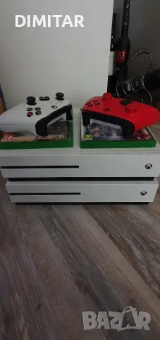 2 броя Xbox one S , снимка 1 - Xbox конзоли - 47098020