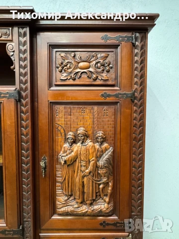 Уникален шкаф - витрина от дъбов масив, снимка 8 - Шкафове - 50625199