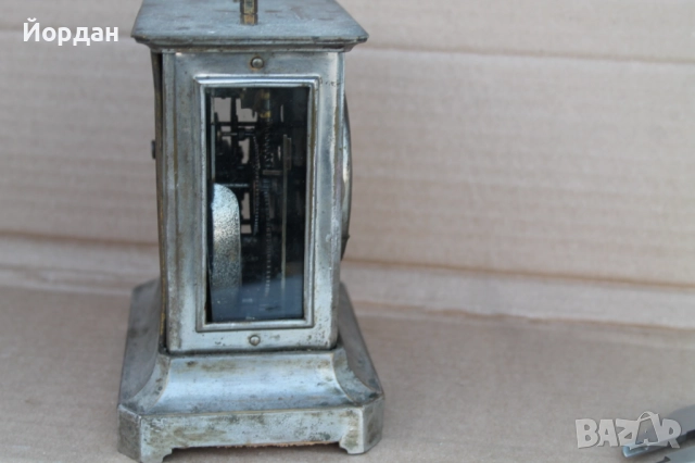 Настолен Немски часовник ''Junghans'' с латерна, снимка 8 - Антикварни и старинни предмети - 52335291