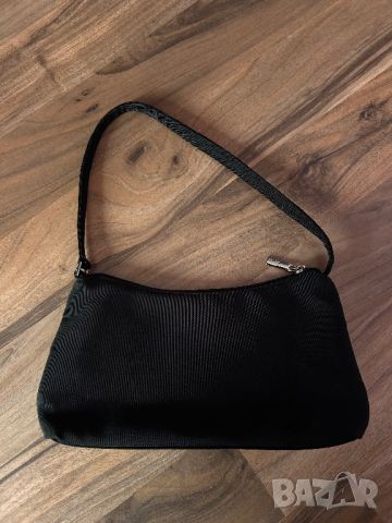 Дамска чанта от oriflame, снимка 1 - Чанти - 45716020