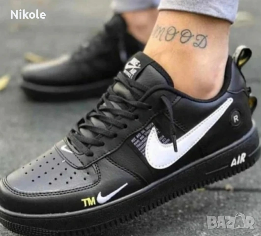 Дамски маратонки в черен цвят