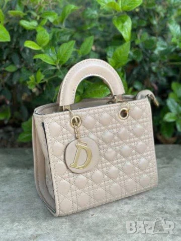 чанти louis vuitton tommy hilfiger Michael kors dior calvin klein 