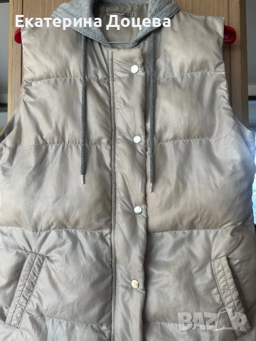 Елек с качулка, снимка 2 - Елеци - 52005264