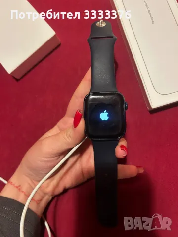 Apple watch series 6, снимка 2 - Смарт часовници - 48313374