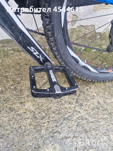Планински велосипед GIANT 27.5, снимка 3 - Велосипеди - 52709878