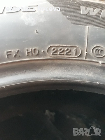 Зимни гуми 215 65 17, снимка 5 - Гуми и джанти - 52107023