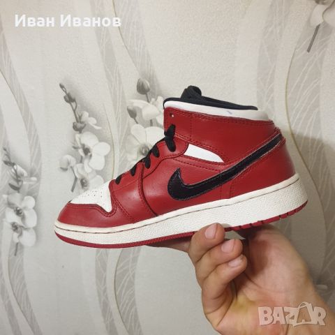  Air Jordan 1 Retro Mid 'Gym Red White' номер 37-37,5 оригинални маратонки , снимка 6 - Маратонки - 46368798