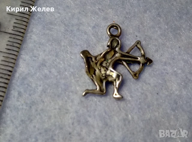 ЗОДИЯ СТРЕЛЕЦ ФИГУРАЛЕН АСТРОЛОГОЧЕН СРЕБЪРЕН МЕДАЛЬОН ЛАКИРАНО СРЕБРО 925 РЕТРО АРТ БИЖУ 50170, снимка 2 - Колиета, медальони, синджири - 50542178
