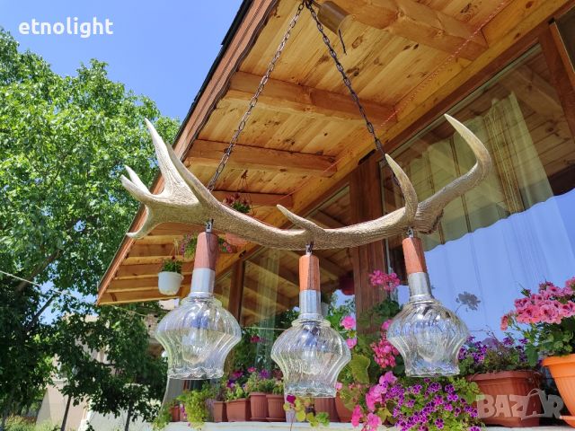 Уникален полилей изработен от рога от благороден елен с 8 разклонения и 3 красиви стъкленици , снимка 7 - Лампи за таван - 46157641