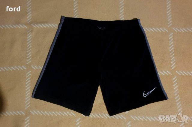 Спортни шорти Nike , снимка 1 - Футбол - 45375930