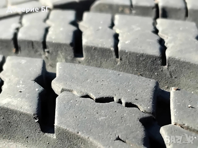 Гуми 215 65 15 Кумхо Kumho 2 броя. Нов внос. Не са нови! 