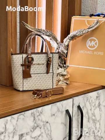 Michael Kors дамски чанти Различни цветове , снимка 1 - Чанти - 48874468