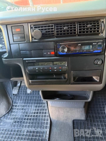 vw caravelle 2.5 tdi 102к.с / пътнически / климатроник - цена 15 000 лв или 7669 евро ,моля БЕЗ барт, снимка 12 - Бусове и автобуси - 52029452