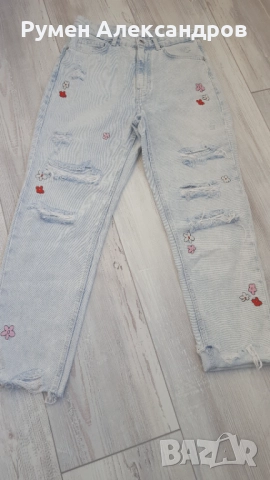 Светло сини дънки дамски дънки BERSHKA DENIM EUR38, снимка 4 - Дънки - 52172540