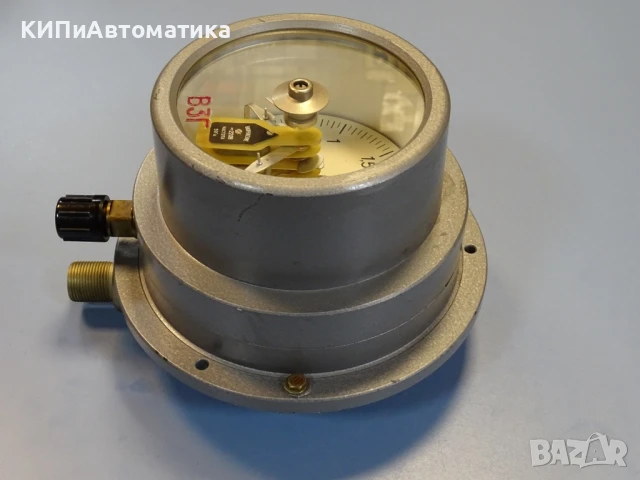 манометър електроконтактен защитен ВЭ-16Рб 0-4Bar 220V, снимка 5 - Резервни части за машини - 50505336