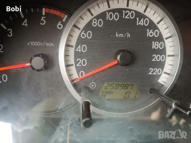 Mazda 5 2.0 TDI, снимка 12 - Автомобили и джипове - 49321871