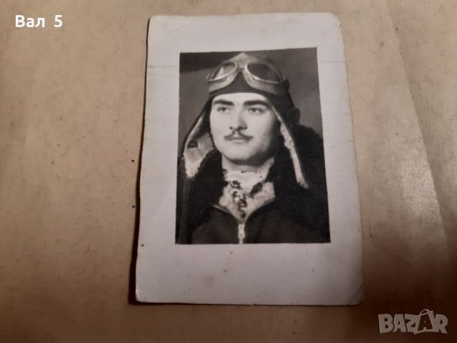 Стара снимка - пилот , летец , авиатор 1947 г, снимка 1 - Антикварни и старинни предмети - 46398483