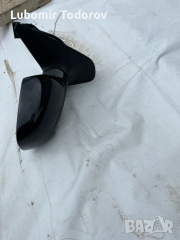 Огледало дясно за Голф 4, снимка 3 - Части - 54236656