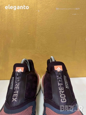 Оригинални маратонки ADIDAS Ultraboost 22 Gore-Tex Shoes Burgundy , 42 размер , снимка 4 - Маратонки - 53399960