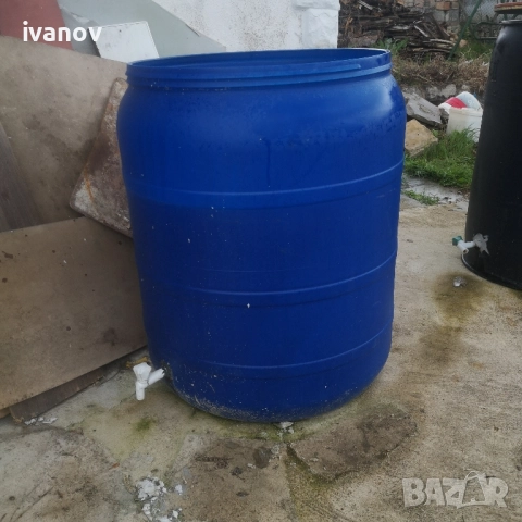 големи и малки бидони , снимка 8 - Бидони, бурета и бъчви - 40126296