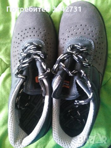 Чисто нови дамски работни обувки с метално бомбе 38,5 номер , снимка 3 - Дамски ежедневни обувки - 45350282