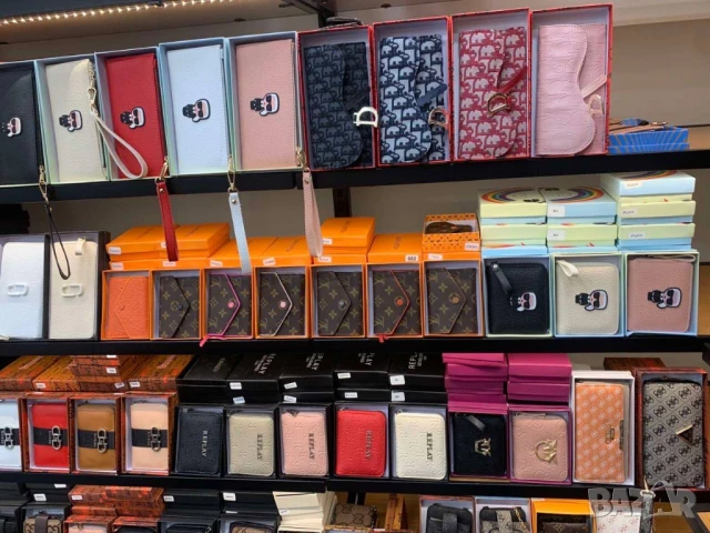 портмонета с кутия ysl saint laurent christian dior louis vuitton guess chanel , снимка 5 - Портфейли, портмонета - 50599659