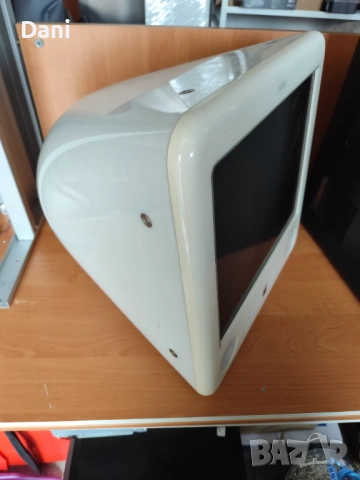 Apple eMac G4 в идеално състояние, снимка 4 - За дома - 54095725