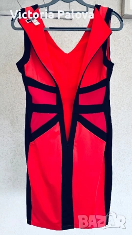 Спортно-елегантна коралова рокля с контрастни панели – NIKIBIKI, размер L, снимка 8 - Рокли - 53978743