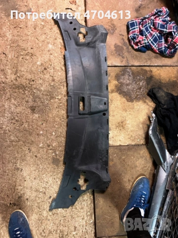 Оригинална Кора над радятори и рамка радятори за Ауди А8 само за 30Eur. 4h0807081, снимка 2 - Части - 53116892