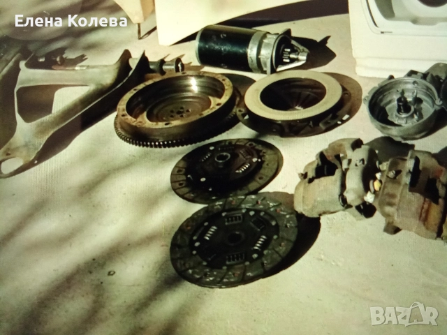 Продавам части за Вартбург 353 w 