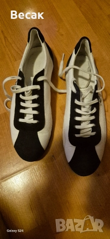 продават се оригинални Armani just cavali bally