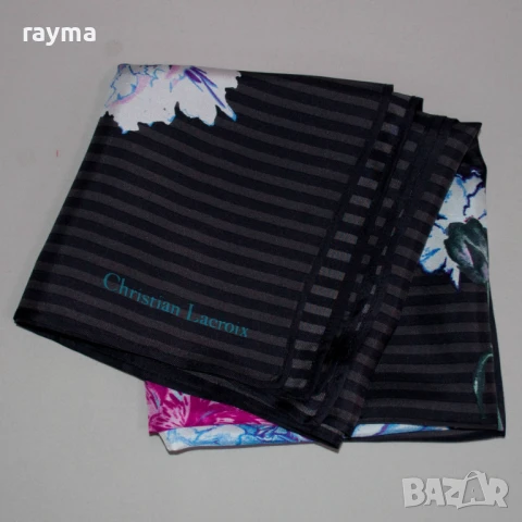 Christian Lacroix копринен шал принт карамфили, снимка 5 - Шалове - 51295713