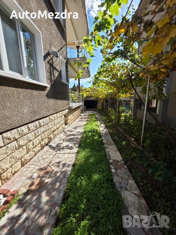 продава се къжа на 3 етажа гр Мездра Възможен бартер за др имот с доплащане , снимка 6 - Къщи - 53332497