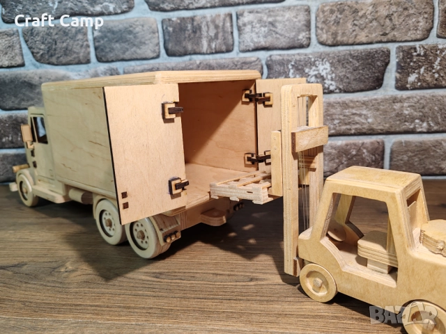 Комплект дървени модели - Мотокар и Хладилен камион – Craft Camp, снимка 7 - Коли, камиони, мотори, писти - 52739378