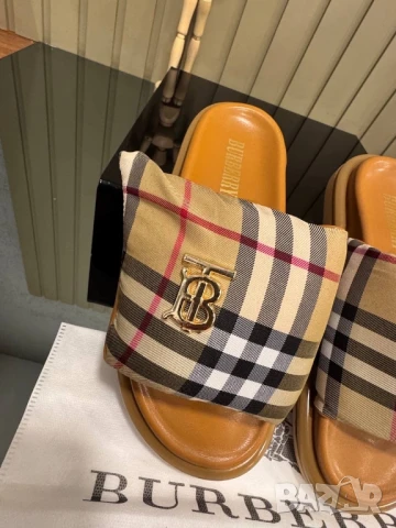 чехли burberry 
