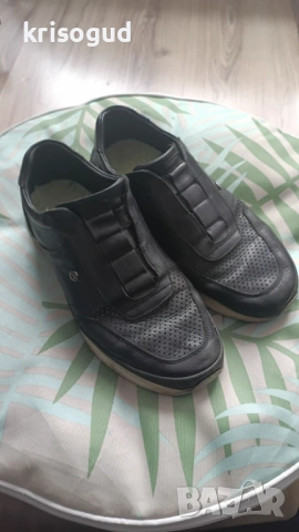 ПОДАРЯВАМ, Черни мъжки обувки от естествена кожа с ластик
