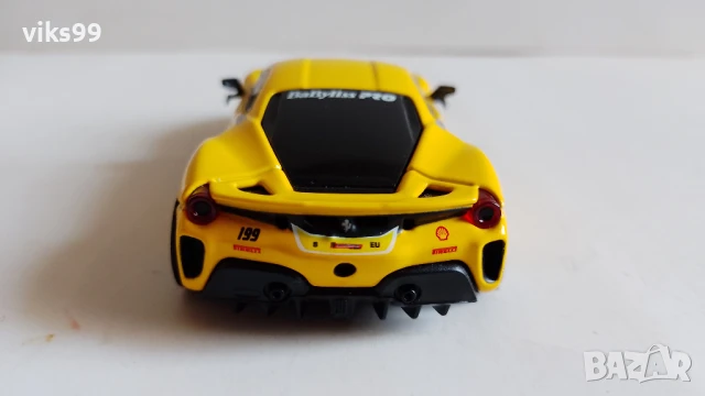 Bburago Shell Racing Ferrari Bluetooth - Мащаб 1:41, снимка 9 - Колекции - 50504534
