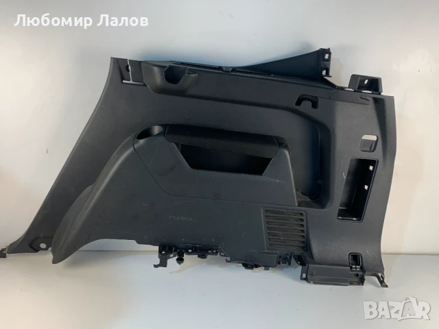 Задна дясна кора багажник с щора Пежо Peugeot 5008 (09-17)г. 9684011677 96874043