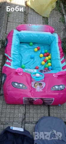 Детска надуваема кола с топки- тип басейн, снимка 3 - Надуваеми играчки - 51339575
