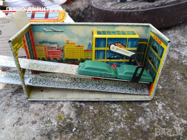 стара руска играчка гараж , снимка 3 - Антикварни и старинни предмети - 46294192