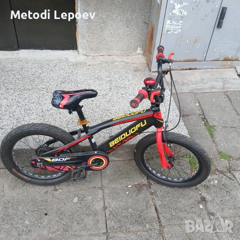 Детски велосипед 18 цола, снимка 4 - Велосипеди - 53935184