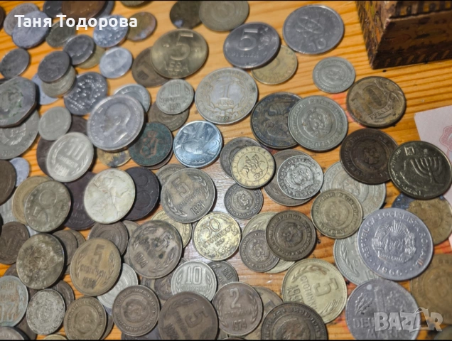 Стари монети и банкноти в стара дървена кутия, снимка 5 - Колекции - 54033124