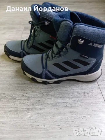 Зимни обувки Adidas terrex 36-2/3, снимка 4 - Детски обувки - 48559217